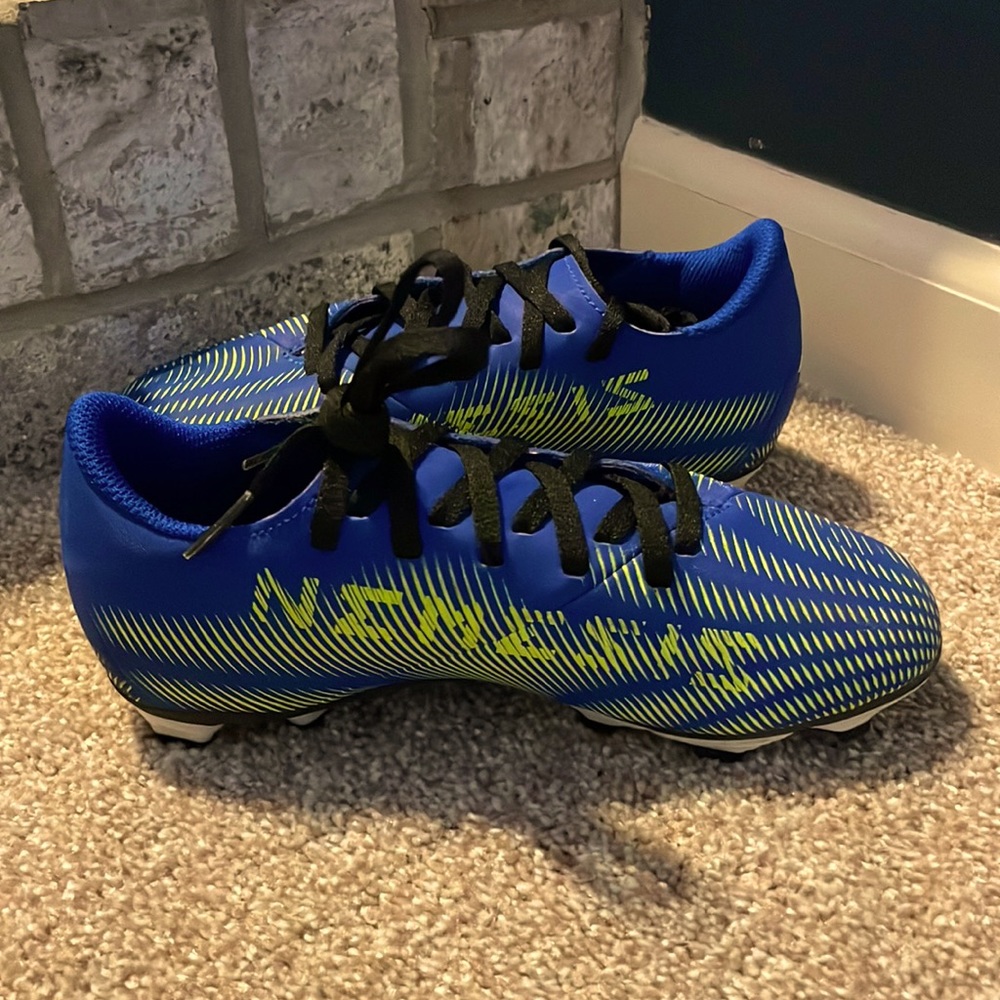 Adidas Nemeziz.4 Soccer Shoes Cleats